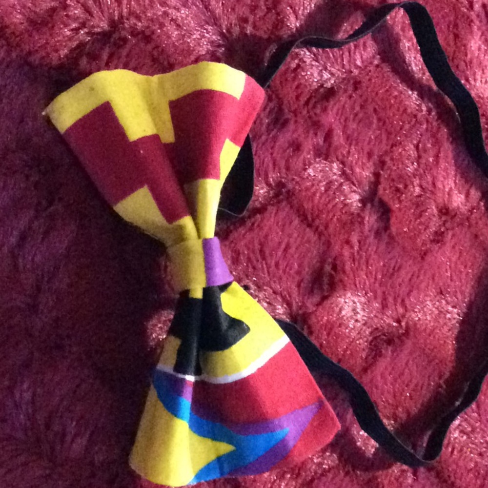 New Handmade Kente print bow tie w/ elastic strap